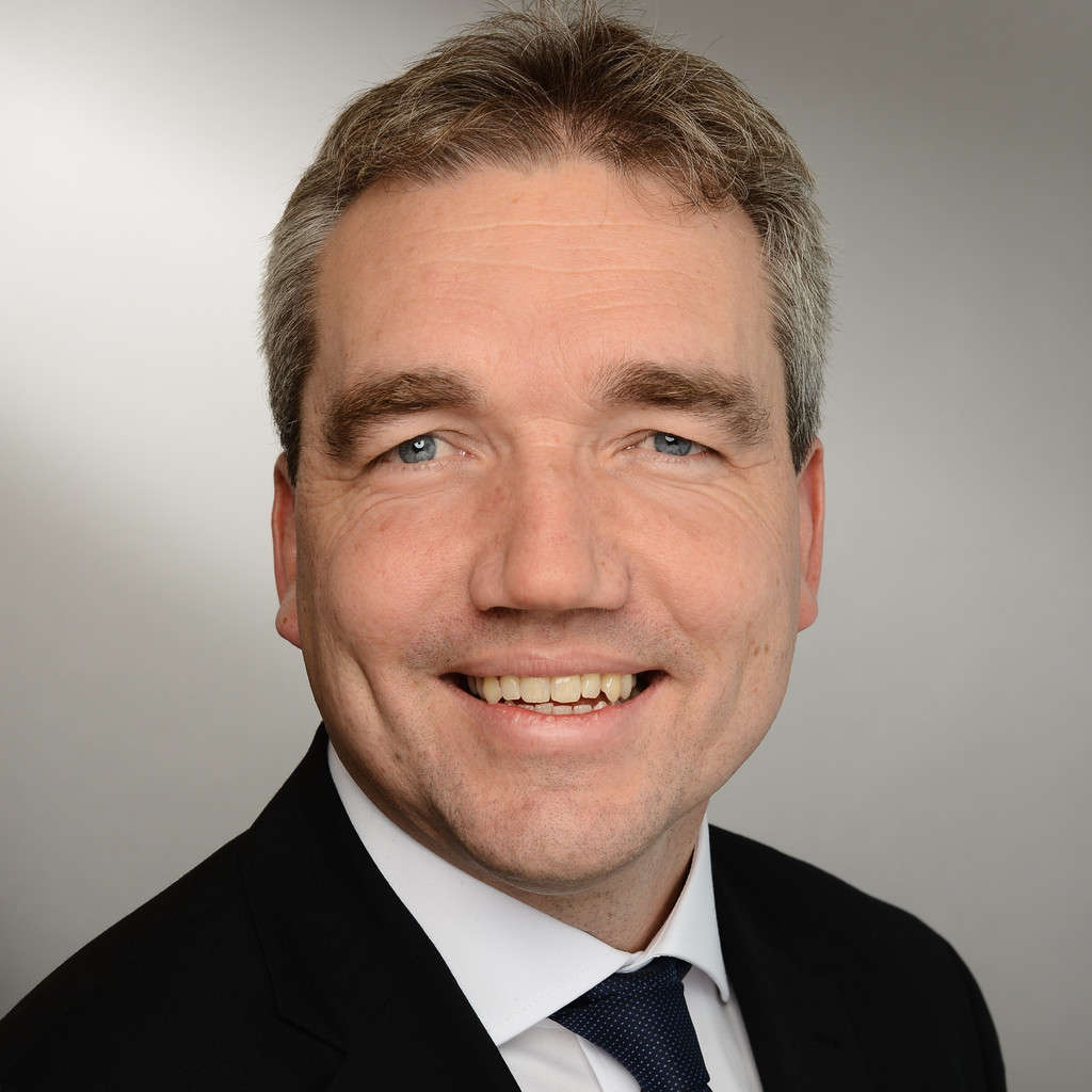 portrait_dr_nils_thorsen_lange